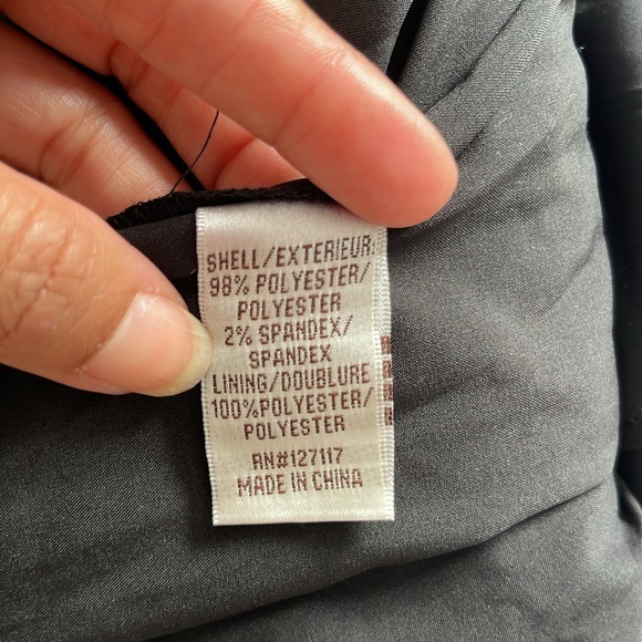 Badgley Mischka beaded cap sleeves gown. 4 - Picture 11 of 11